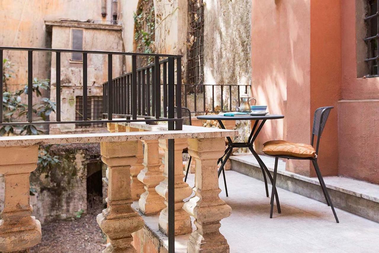 Bernini Near The Trevi Fountain - 4 Bedroom Appartamento